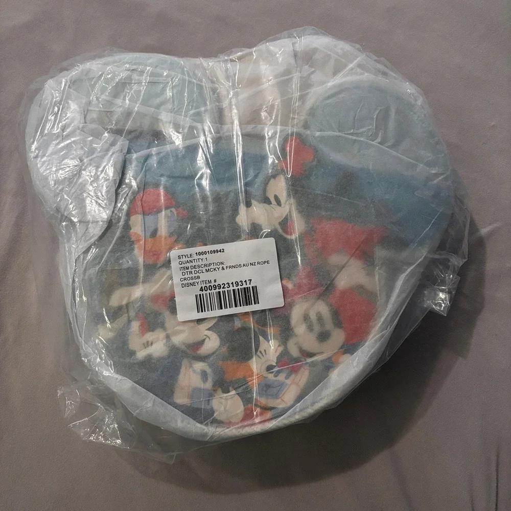Disney Cruise Line Mickey & Friends Australia New Zealand Rope Crossbody Bag NEW